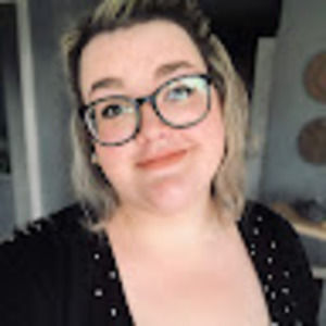 Meet your Posher, Emily thompson